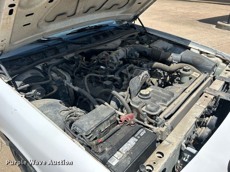 image for item MG9981 2006 Ford Crown Victoria Police Interceptor