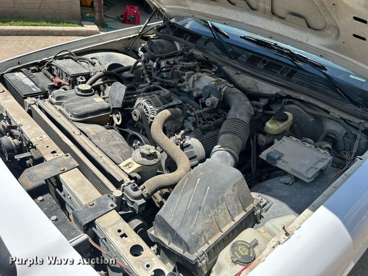 image for item MG9981 2006 Ford Crown Victoria Police Interceptor