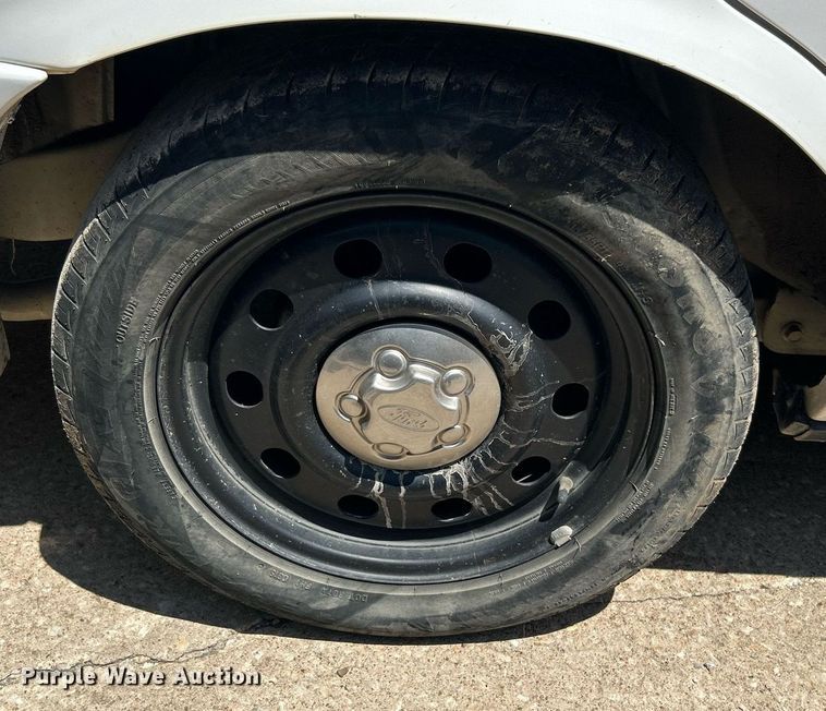 image for item MG9981 2006 Ford Crown Victoria Police Interceptor