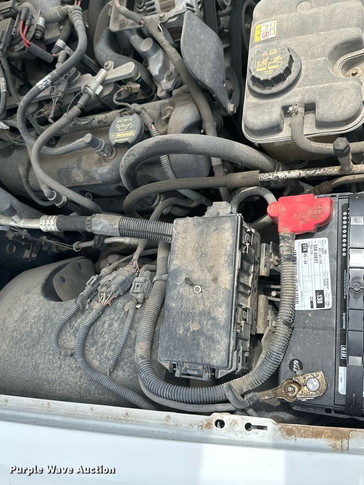 image for item ML9075 2010 Ford Crown Victoria