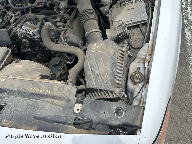 image for item ML9075 2010 Ford Crown Victoria