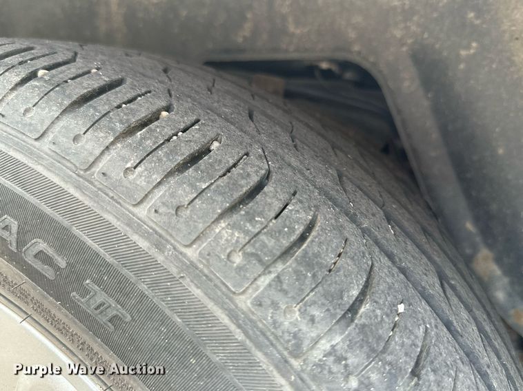 image for item ML9075 2010 Ford Crown Victoria