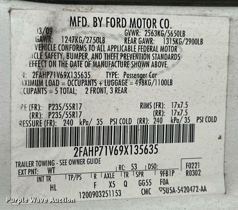 image for item ML9075 2010 Ford Crown Victoria