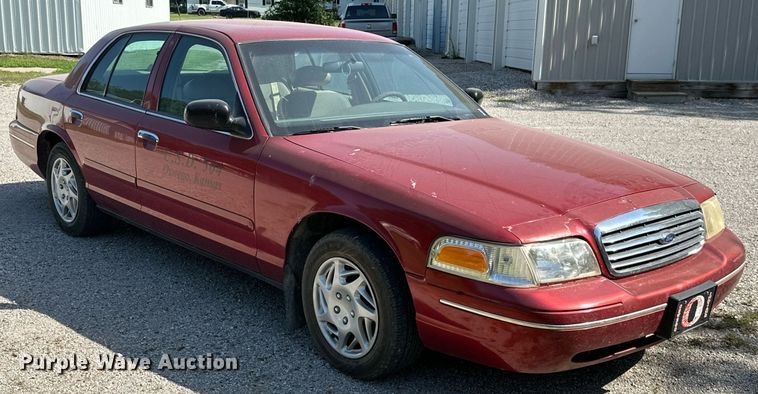 image for item ML9077 1998 Ford Crown Victoria Police Interceptor