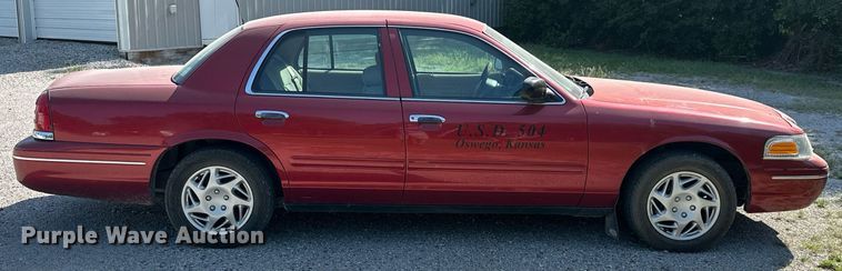 image for item ML9077 1998 Ford Crown Victoria Police Interceptor