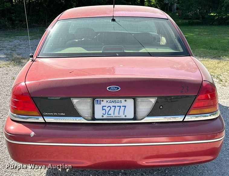 image for item ML9077 1998 Ford Crown Victoria Police Interceptor