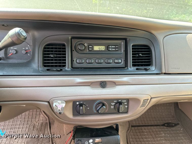 image for item ML9077 1998 Ford Crown Victoria Police Interceptor