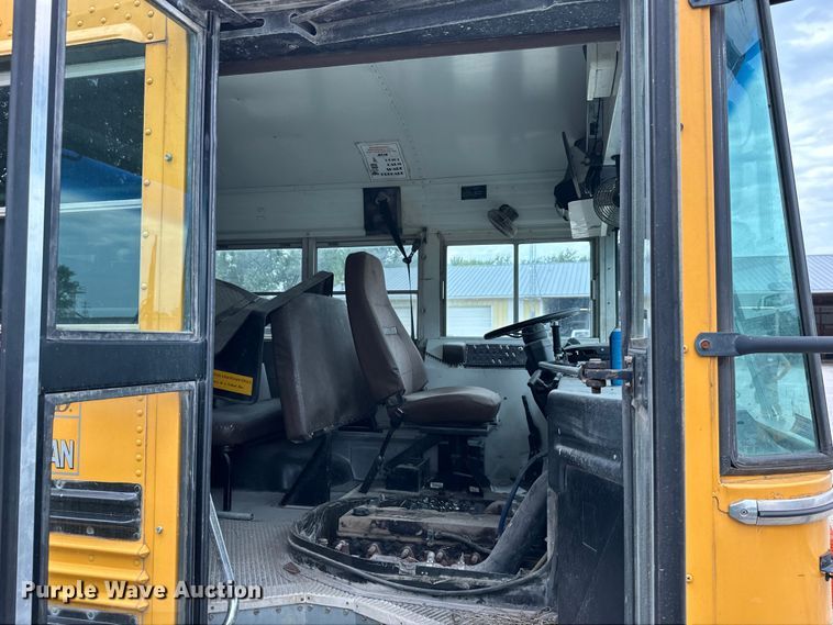 image for item ML9123 2001 Blue Bird All American  school bus