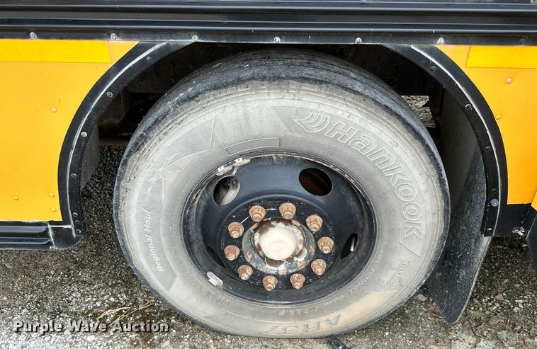 image for item ML9123 2001 Blue Bird All American  school bus