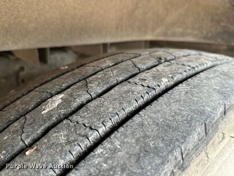 image for item ML9123 2001 Blue Bird All American  school bus