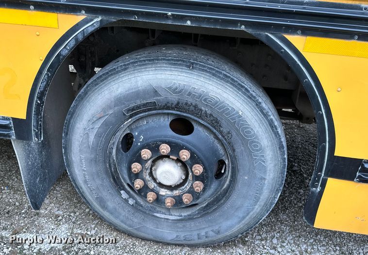 image for item ML9123 2001 Blue Bird All American  school bus