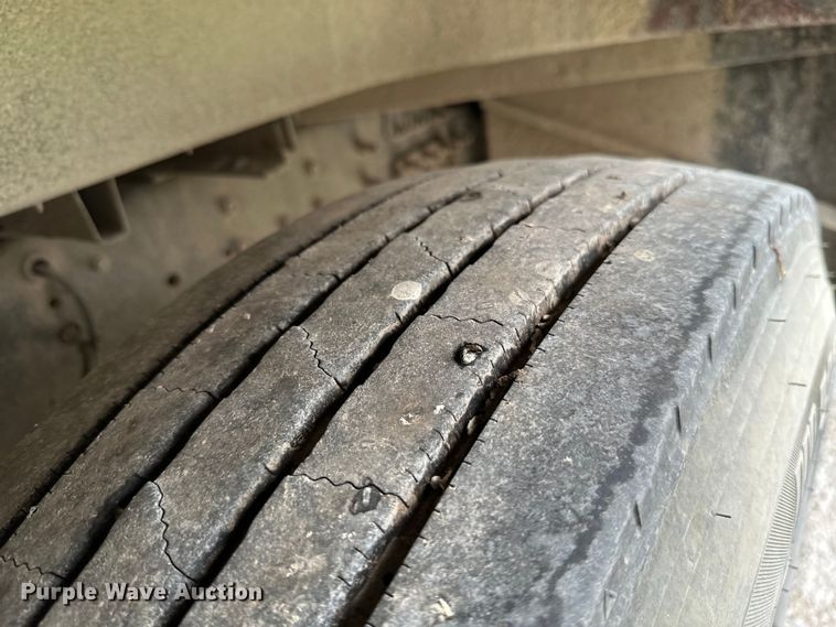 image for item ML9123 2001 Blue Bird All American  school bus