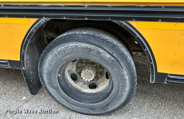 image for item ML9123 2001 Blue Bird All American  school bus