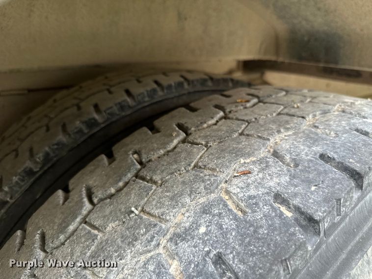 image for item ML9123 2001 Blue Bird All American  school bus