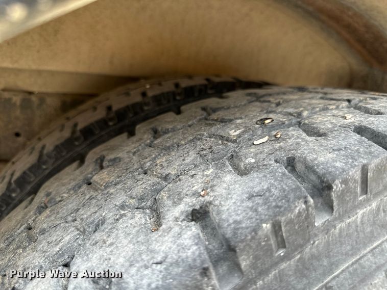 image for item ML9123 2001 Blue Bird All American  school bus