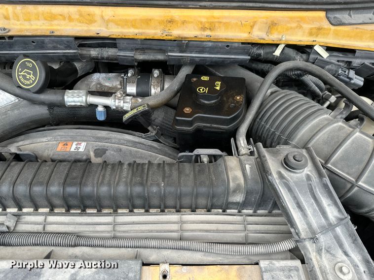 image for item ML9124 2010 Ford Econoline E450 Super Duty  school bus