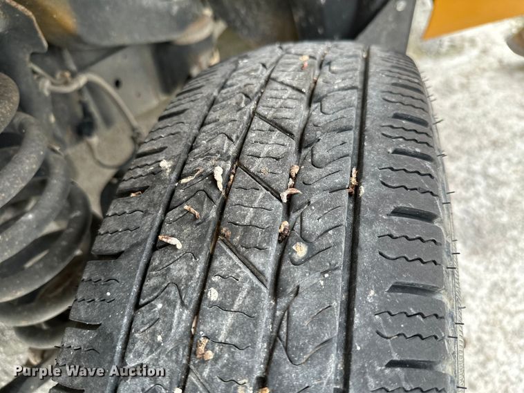 image for item ML9124 2010 Ford Econoline E450 Super Duty  school bus