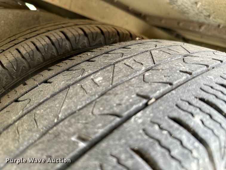 image for item ML9124 2010 Ford Econoline E450 Super Duty  school bus