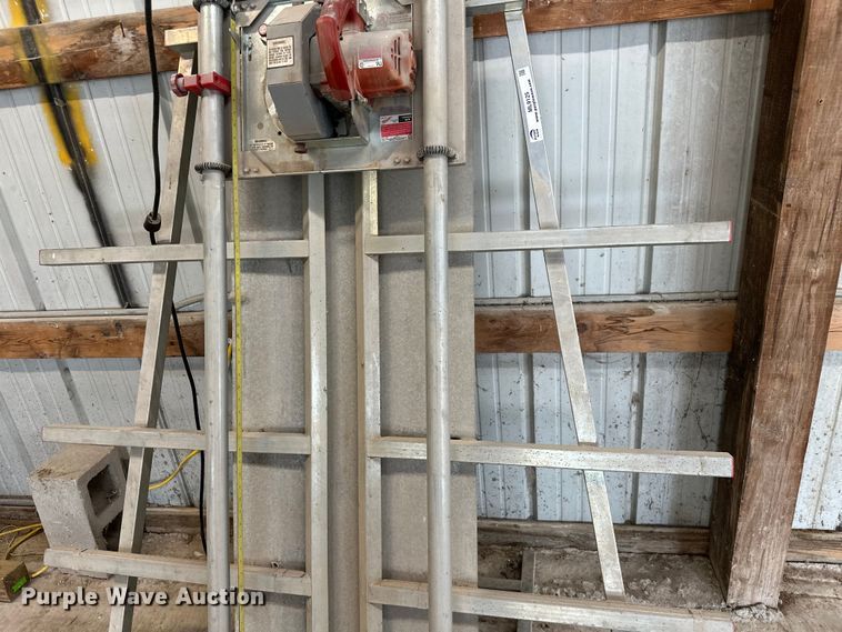 image for item ML9125 Milwaukee  panel saw