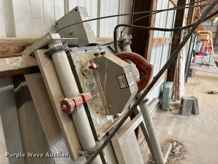 image for item ML9125 Milwaukee  panel saw