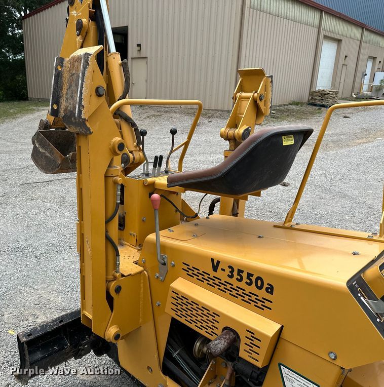image for item ML9126 2000 Vermeer V3550A  trencher