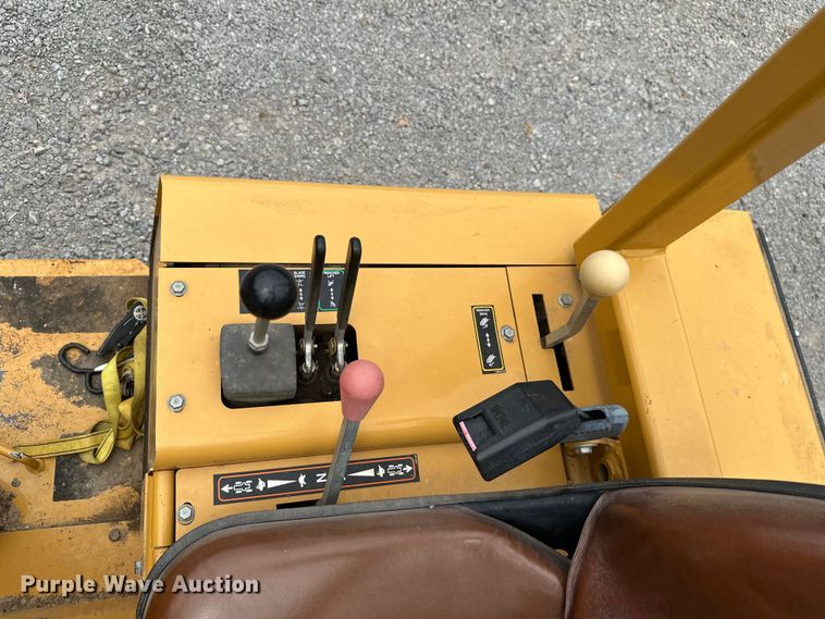 image for item ML9126 2000 Vermeer V3550A  trencher