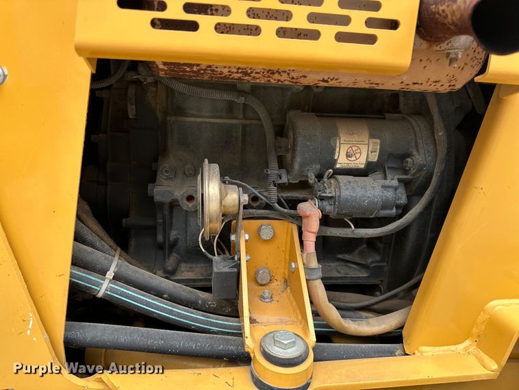 image for item ML9126 2000 Vermeer V3550A  trencher