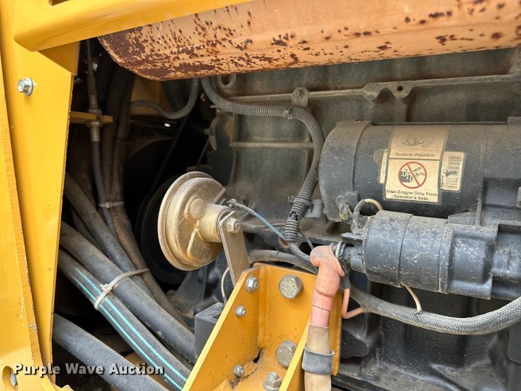 image for item ML9126 2000 Vermeer V3550A  trencher