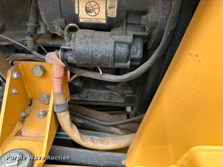 image for item ML9126 2000 Vermeer V3550A  trencher