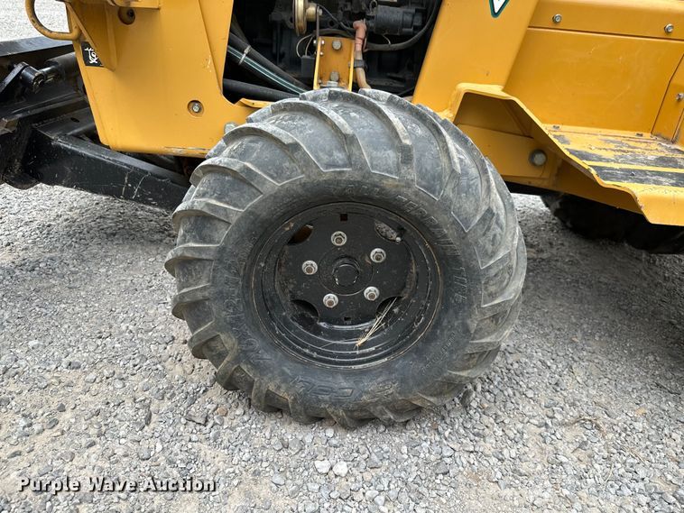 image for item ML9126 2000 Vermeer V3550A  trencher