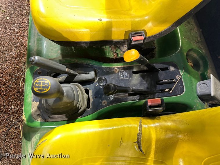 image for item ML9129 2005 John Deere Pro Gator 2020  utility vehicle