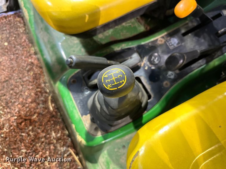 image for item ML9129 2005 John Deere Pro Gator 2020  utility vehicle