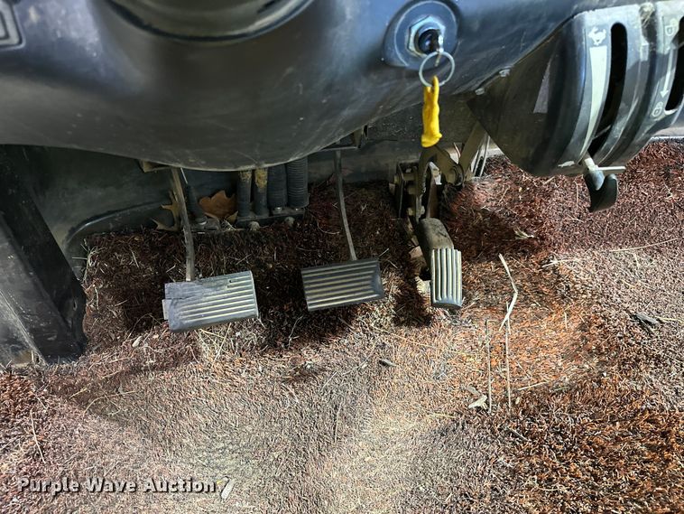 image for item ML9129 2005 John Deere Pro Gator 2020  utility vehicle