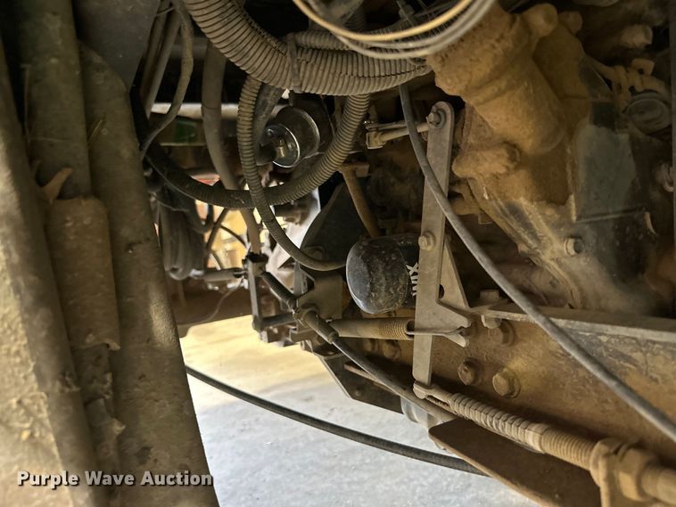 image for item ML9129 2005 John Deere Pro Gator 2020  utility vehicle