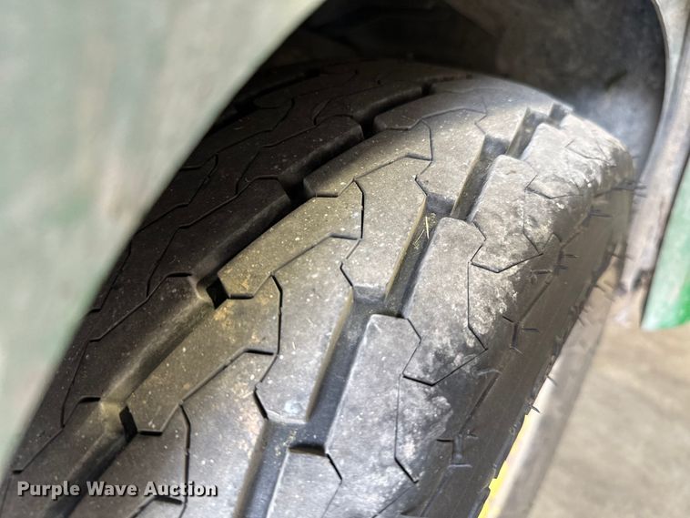 image for item ML9129 2005 John Deere Pro Gator 2020  utility vehicle