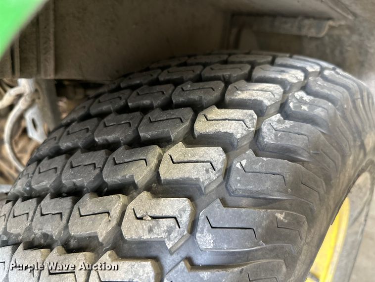 image for item ML9129 2005 John Deere Pro Gator 2020  utility vehicle