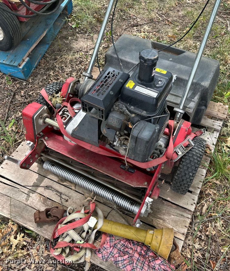 image for item ML9131 (2) pieces of lawn equipment