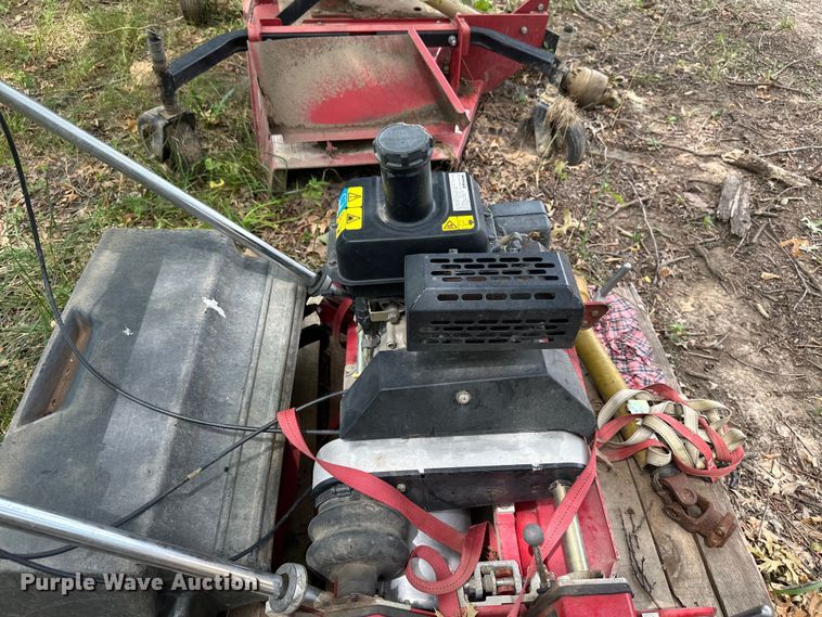 image for item ML9131 (2) pieces of lawn equipment