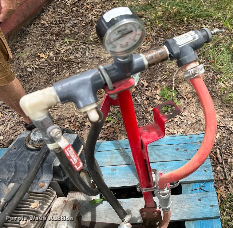 image for item ML9131 (2) pieces of lawn equipment