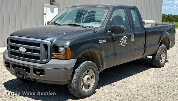 image for item ML9161 2006 Ford F250 Super Duty  pickup truck