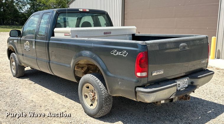 image for item ML9161 2006 Ford F250 Super Duty  pickup truck