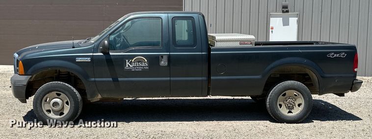 image for item ML9161 2006 Ford F250 Super Duty  pickup truck