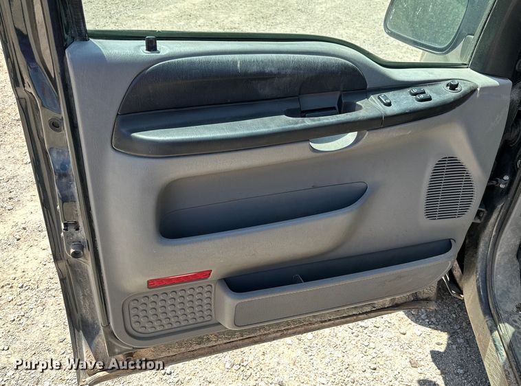 image for item ML9161 2006 Ford F250 Super Duty  pickup truck