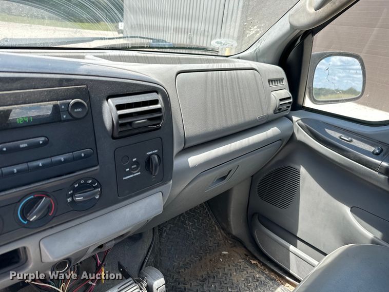 image for item ML9161 2006 Ford F250 Super Duty  pickup truck