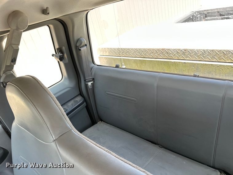 image for item ML9161 2006 Ford F250 Super Duty  pickup truck