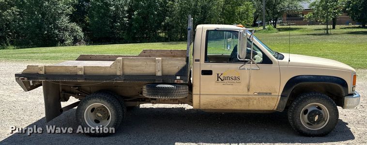 image for item ML9162 1991 Chevrolet K3500  dump flatbed pickup truck