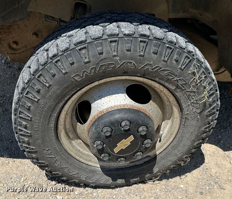 image for item ML9162 1991 Chevrolet K3500  dump flatbed pickup truck