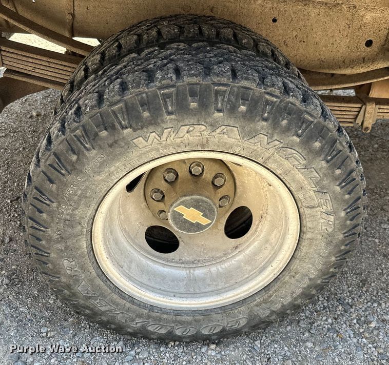 image for item ML9162 1991 Chevrolet K3500  dump flatbed pickup truck