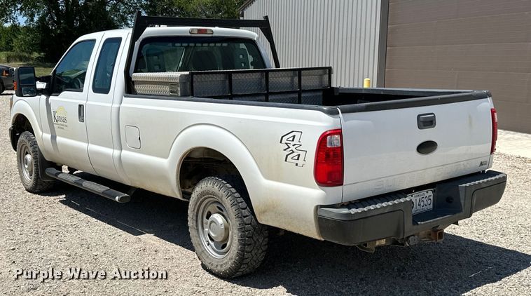 image for item ML9163 2011 Ford F250 Super Duty  pickup truck