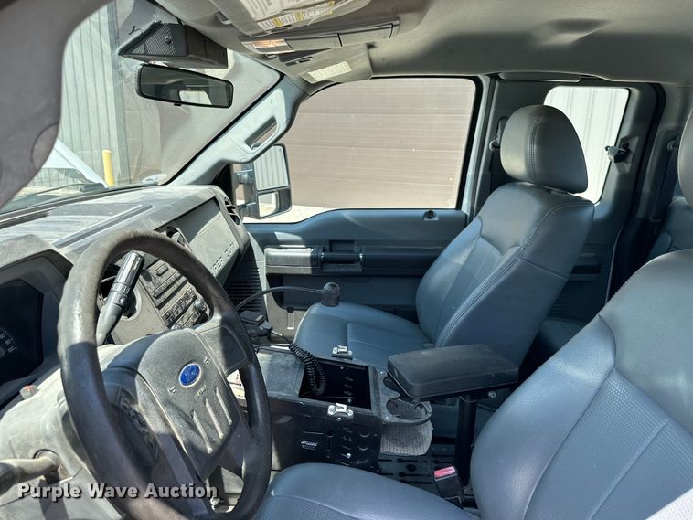 image for item ML9163 2011 Ford F250 Super Duty  pickup truck